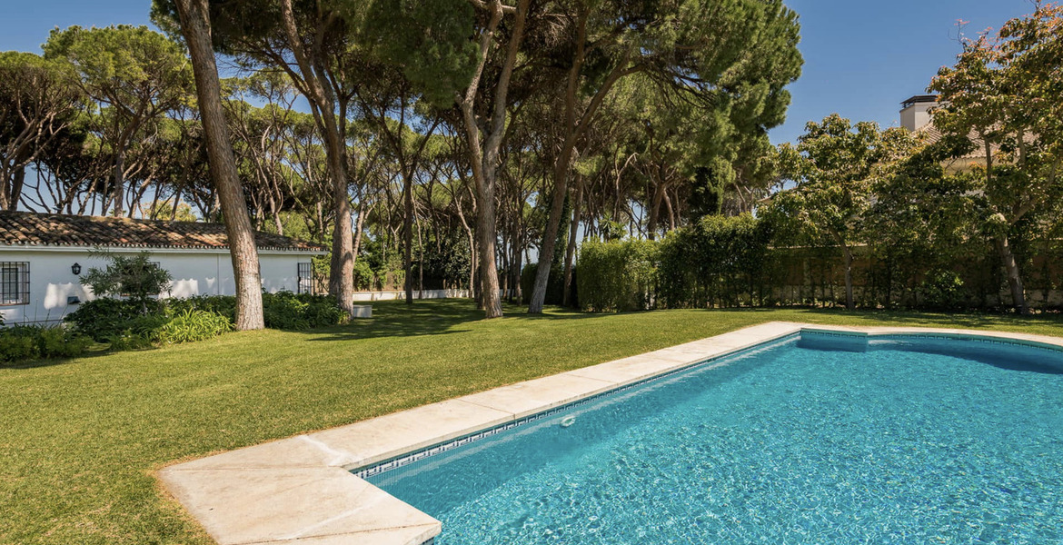 Вилла в клубе Марбелья