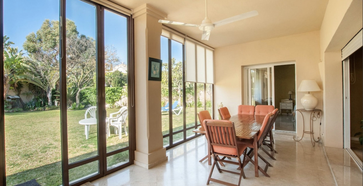 Villa en alquiler en Estepona