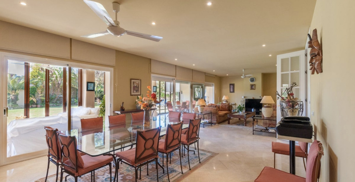 Villa en alquiler en Estepona