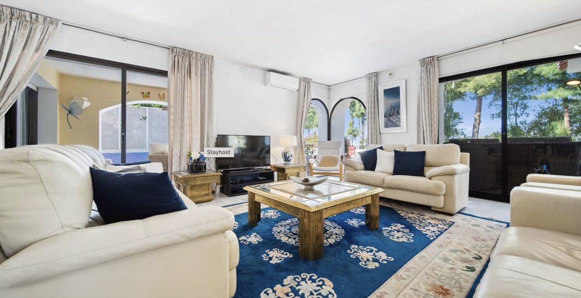 Villa de Lujo en Las Lomas de Nueva Andalucía