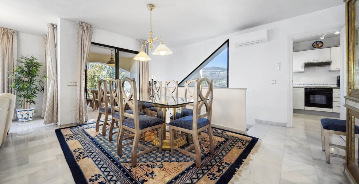 Villa de Lujo en Las Lomas de Nueva Andalucía