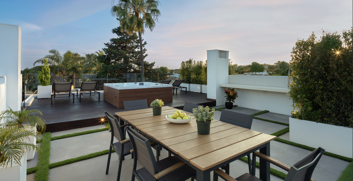 Villa  for rent in Marbella Golden Mile