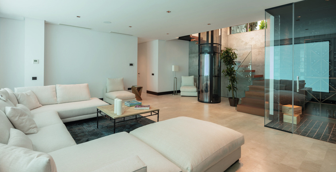 Villa  for rent in Marbella Golden Mile