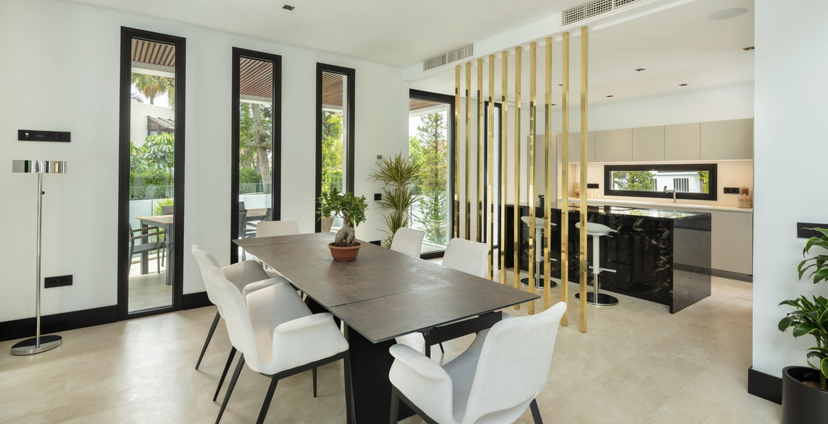 Villa  for rent in Marbella Golden Mile