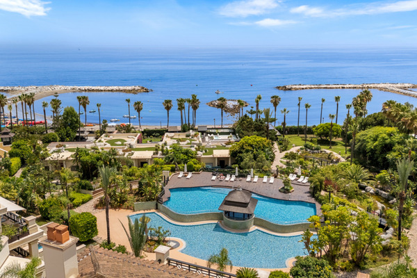 Апартамент на продажу в Марбелье Малибу комплекс