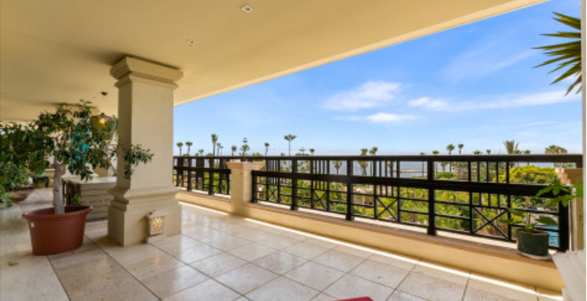 Apartment for sale in Marbella Malibu Resort