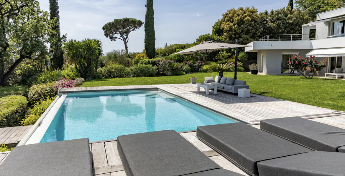 Villa for rent in Var Canton of Hyères