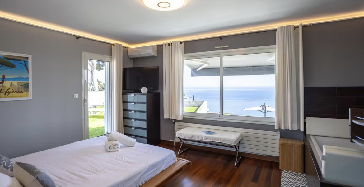 Villa for rent in Var Canton of Hyères