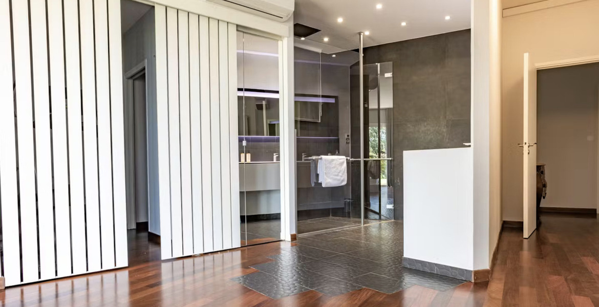 Villa for rent in Var Canton of Hyères