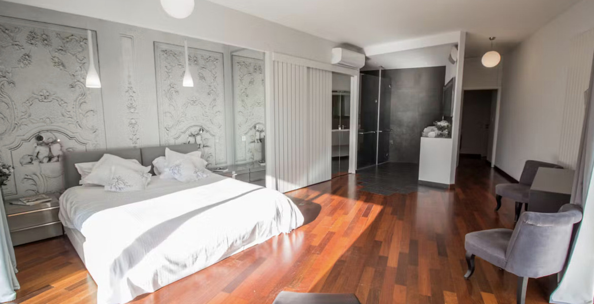 Villa for rent in Var Canton of Hyères