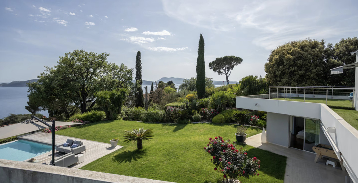 Villa for rent in Var Canton of Hyères