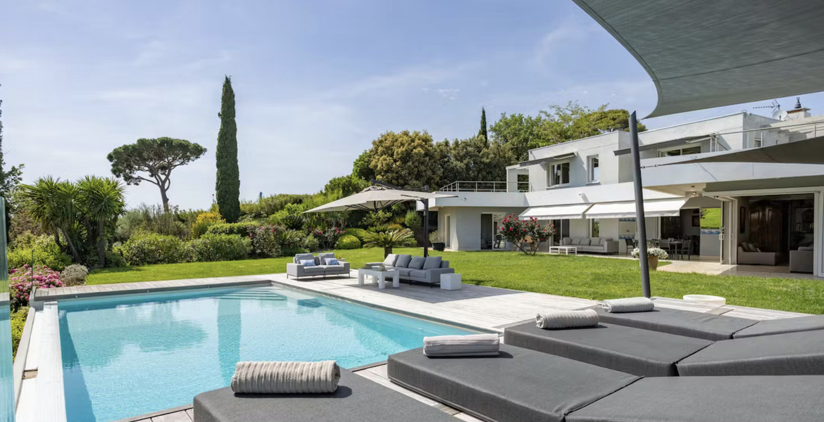 Villa for rent in Var Canton of Hyères