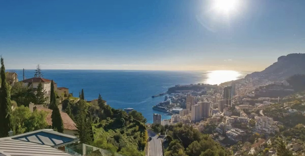 Вилла в аренду в Рокебрюн-Кап-Мартен