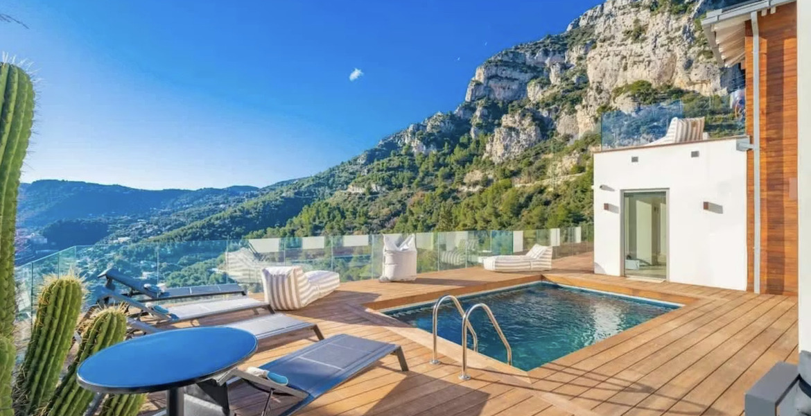 Вилла в аренду в Рокебрюн-Кап-Мартен