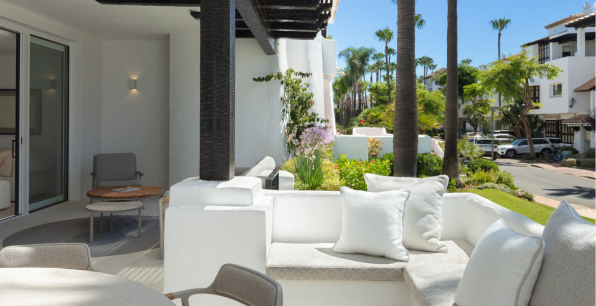 Apartment for sale in Marbella Marina Puente Romano