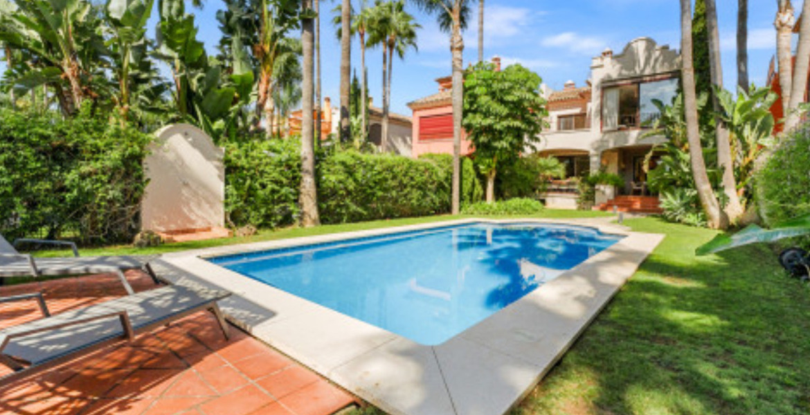 Villa for rent in Marbella La Alzambra Nueva Andalucia