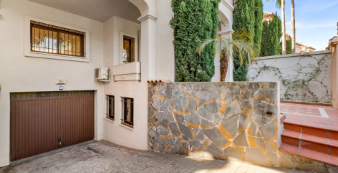 Villa for rent in Marbella La Alzambra Nueva Andalucia