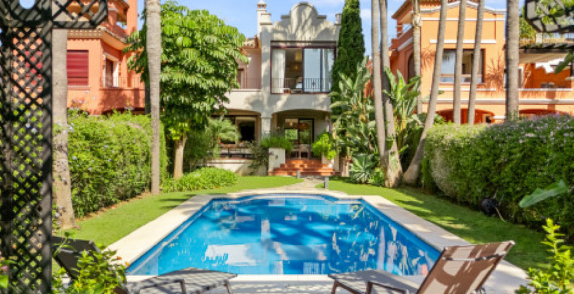 Villa for rent in Marbella La Alzambra Nueva Andalucia