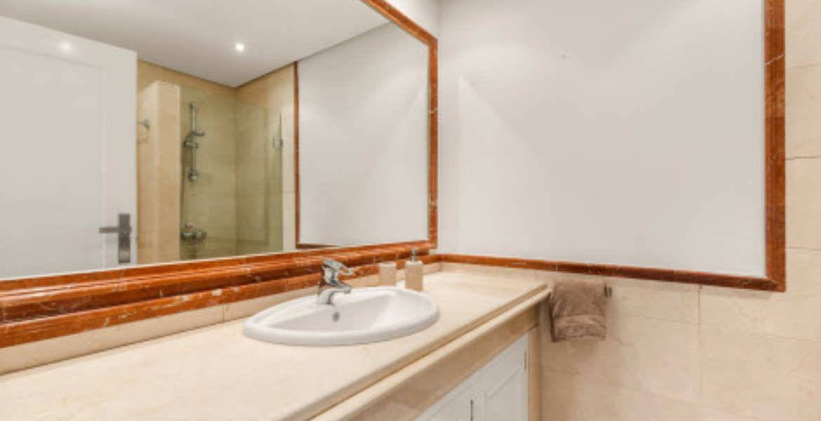 Villa for rent in Marbella La Alzambra Nueva Andalucia