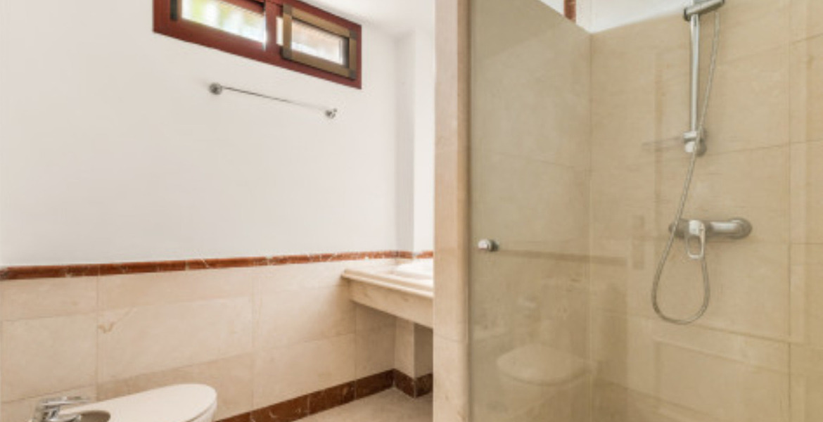 Villa for rent in Marbella La Alzambra Nueva Andalucia