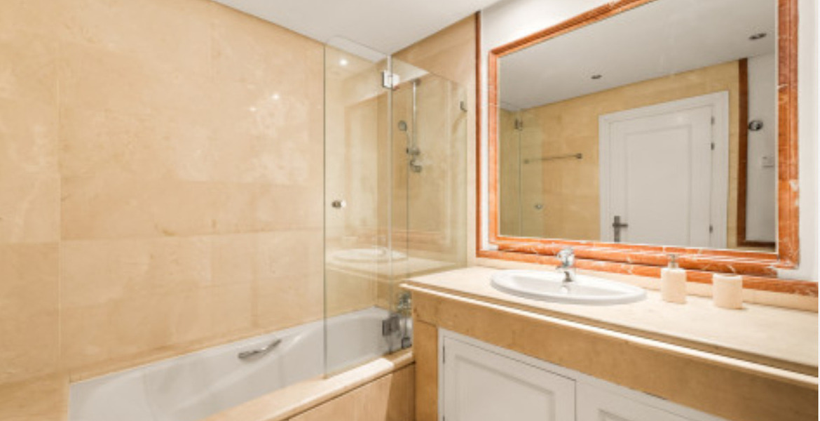 Villa for rent in Marbella La Alzambra Nueva Andalucia