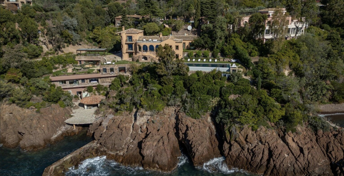 Villa en alquiler en Cannes Théoule-sur-Mer