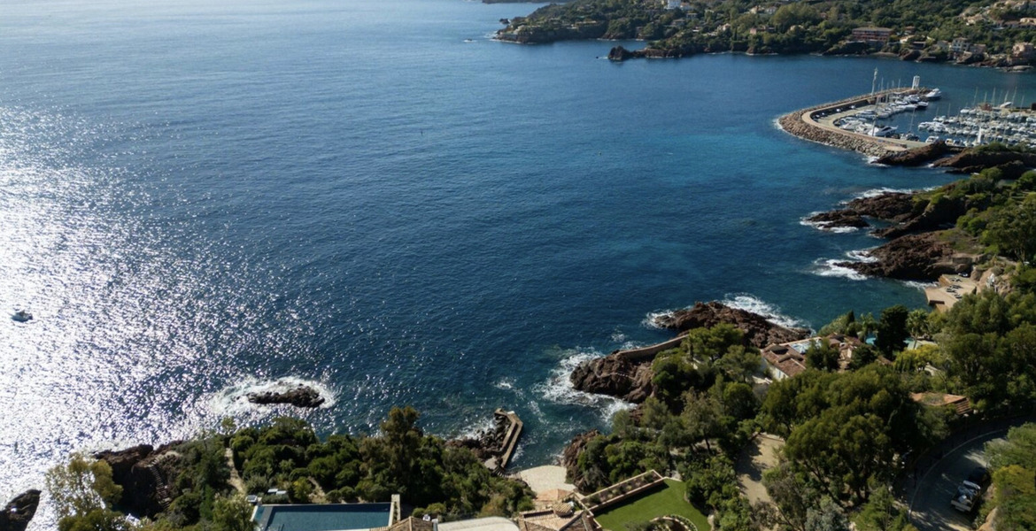 Villa en alquiler en Cannes Théoule-sur-Mer