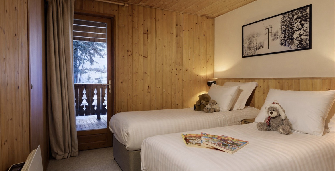 Fully Renovated Luxury Chalet in Courchevel La Tania