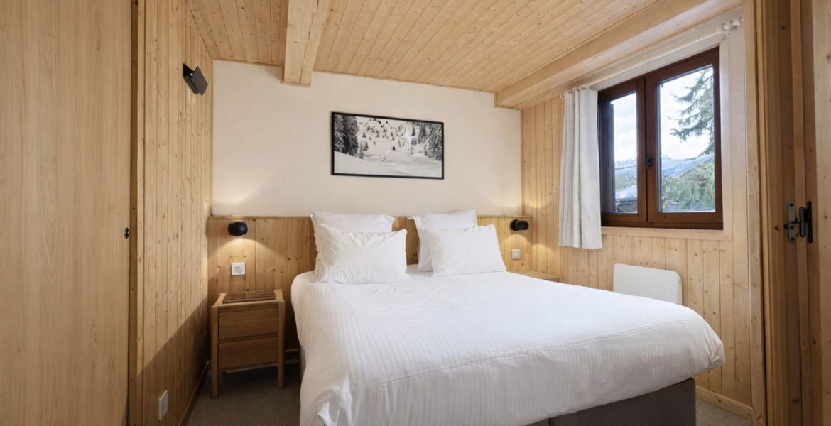 Fully Renovated Luxury Chalet in Courchevel La Tania