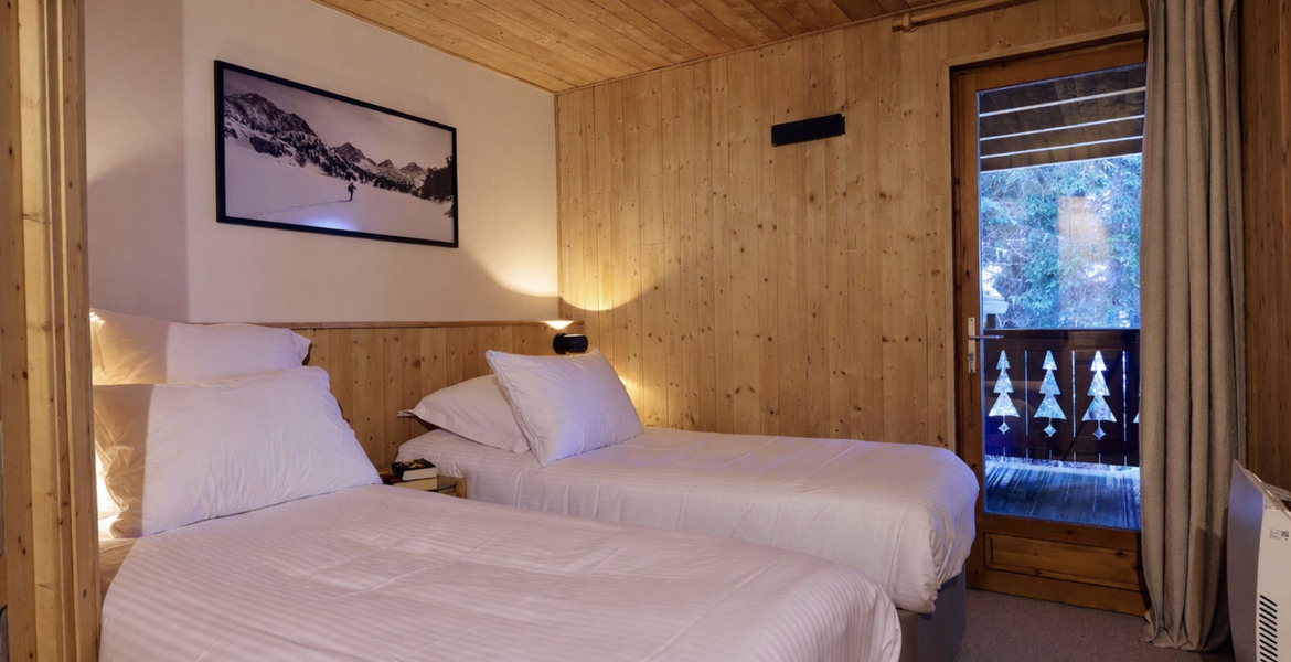 Fully Renovated Luxury Chalet in Courchevel La Tania