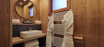 Fully Renovated Luxury Chalet in Courchevel La Tania