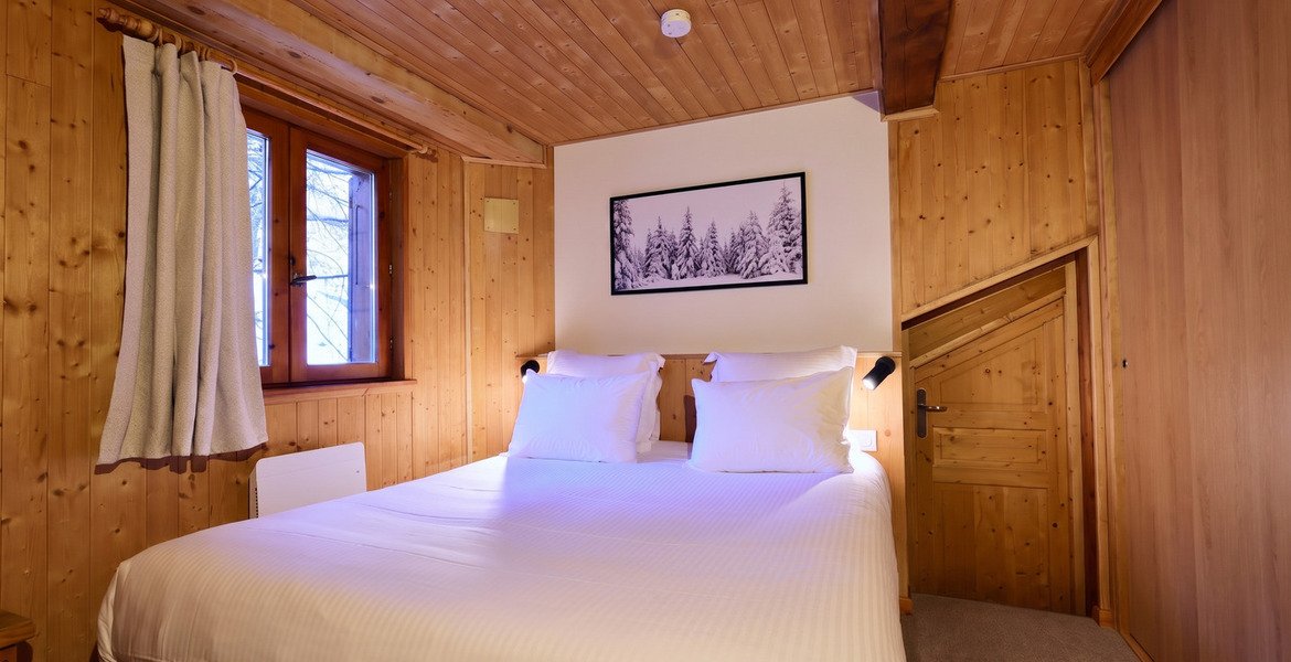 Fully Renovated Luxury Chalet in Courchevel La Tania