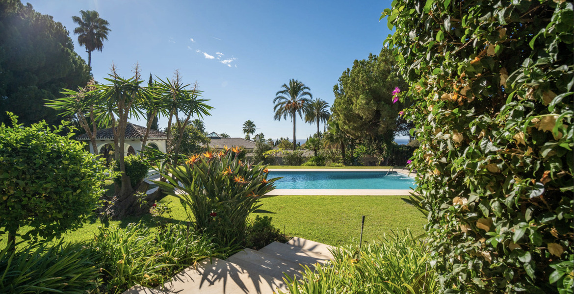 Villa en alquiler en Nagüeles, Marbella, situada en la Milla