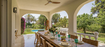 Villa en alquiler en Nagüeles, Marbella, situada en la Milla
