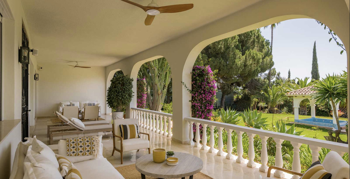 Villa en alquiler en Nagüeles, Marbella, situada en la Milla