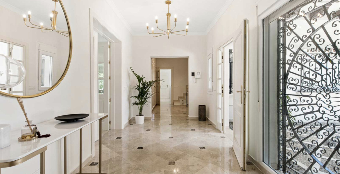 Villa en alquiler en Nagüeles, Marbella, situada en la Milla