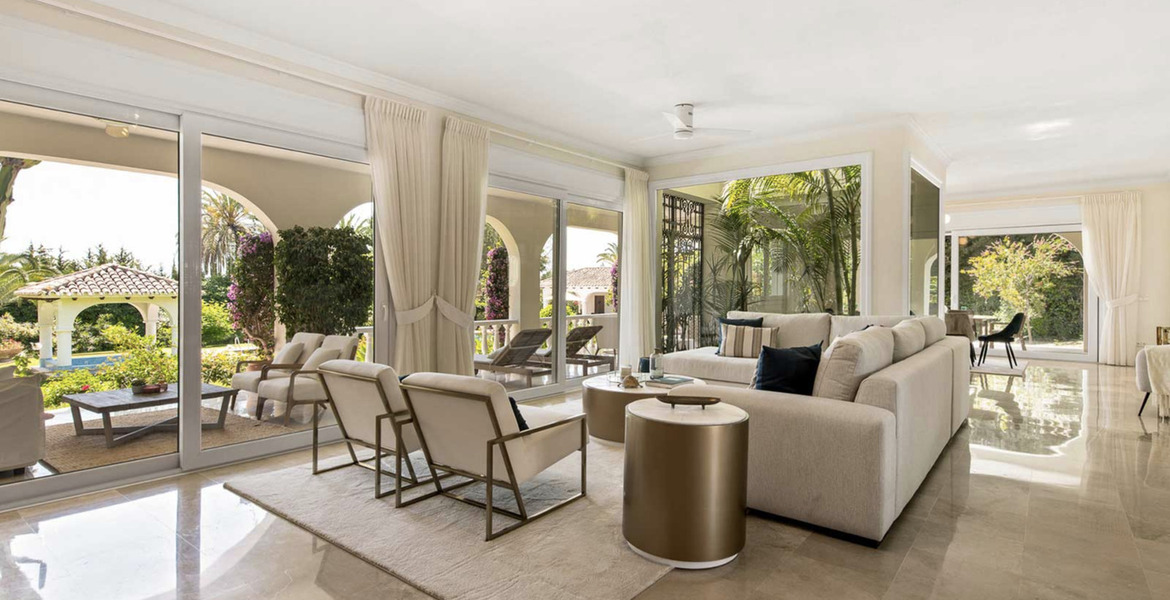 Villa en alquiler en Nagüeles, Marbella, situada en la Milla