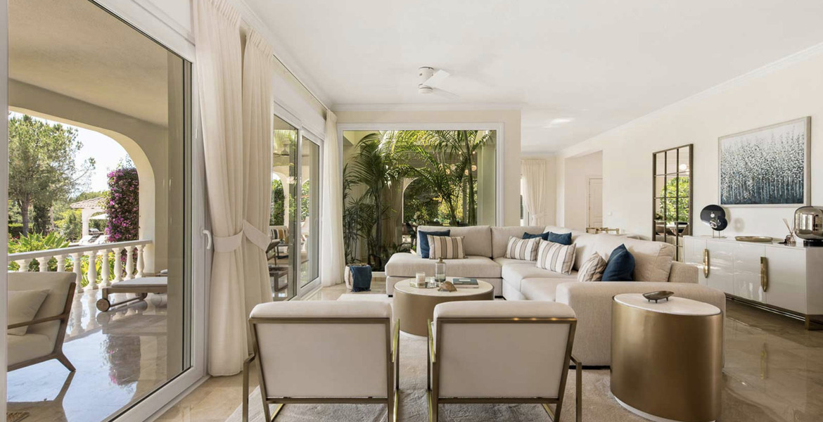 Villa en alquiler en Nagüeles, Marbella, situada en la Milla