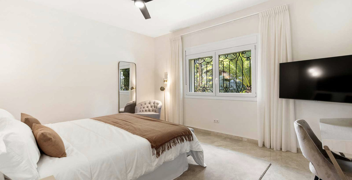 Villa en alquiler en Nagüeles, Marbella, situada en la Milla