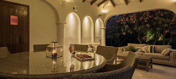 Villa en alquiler en Nagüeles, Marbella, situada en la Milla