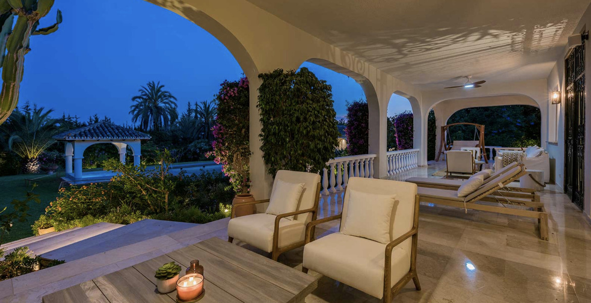 Villa en alquiler en Nagüeles, Marbella, situada en la Milla
