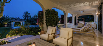 Villa en alquiler en Nagüeles, Marbella, situada en la Milla