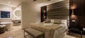 Villa en alquiler en Nagüeles, Marbella, situada en la Milla