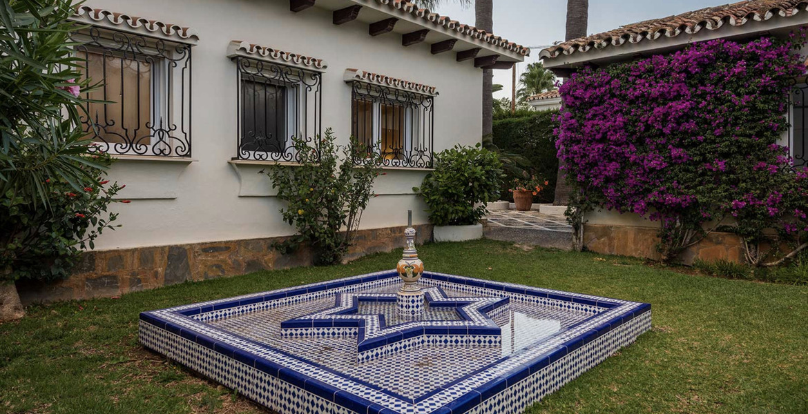 Villa en alquiler en Nagüeles, Marbella, situada en la Milla