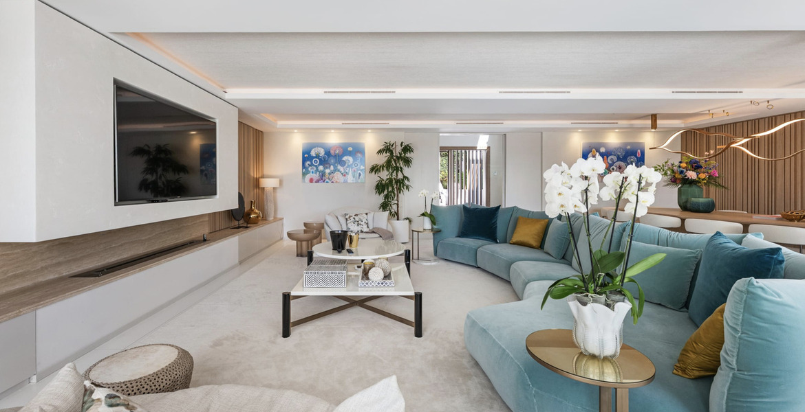 Villa for rent  in Golden Mile, Marbella, Camojan