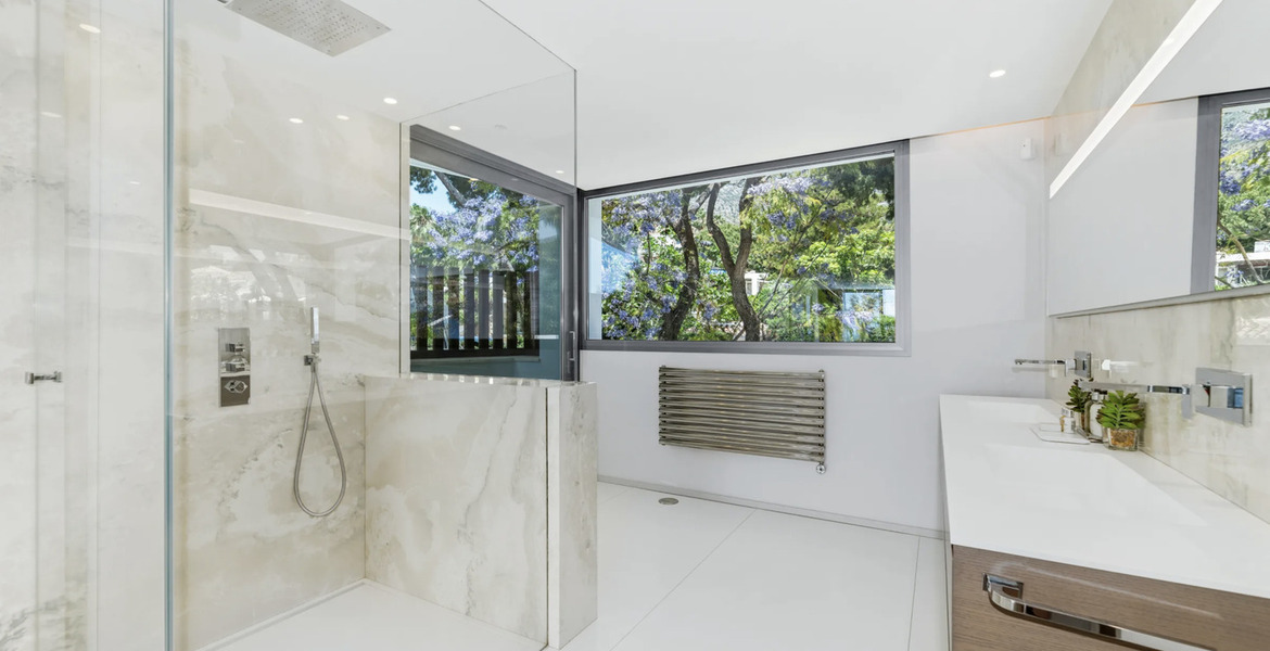 Villa for rent  in Golden Mile, Marbella, Camojan