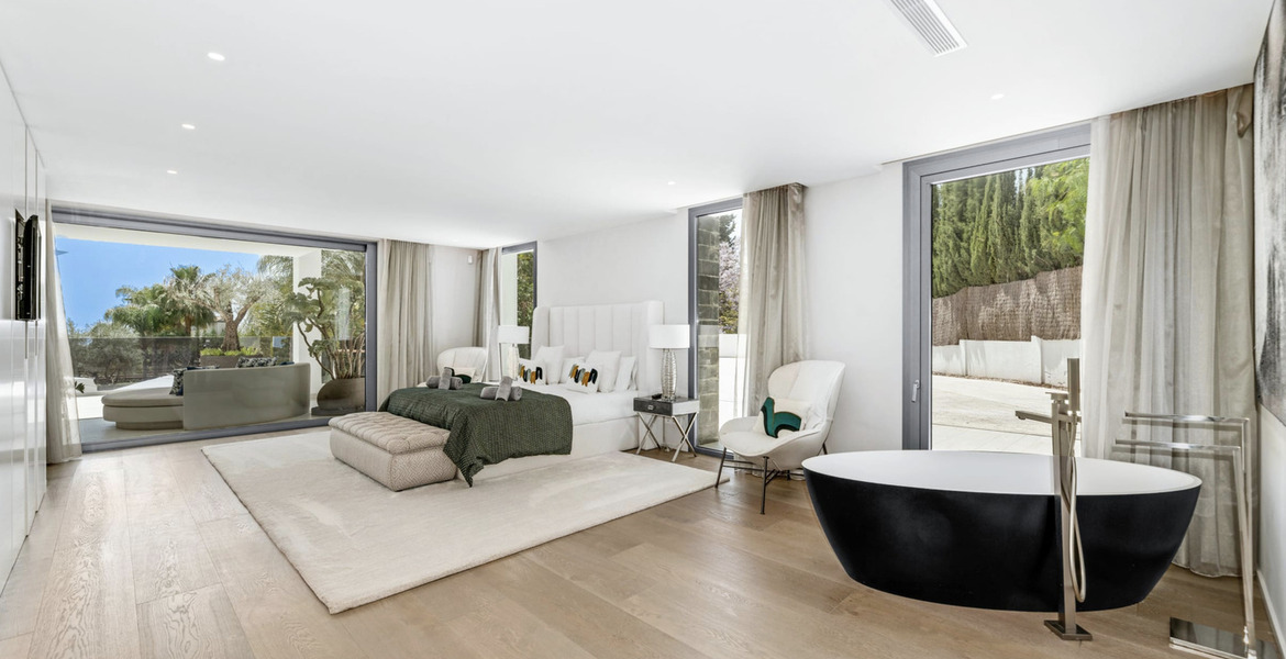 Villa for rent  in Golden Mile, Marbella, Camojan