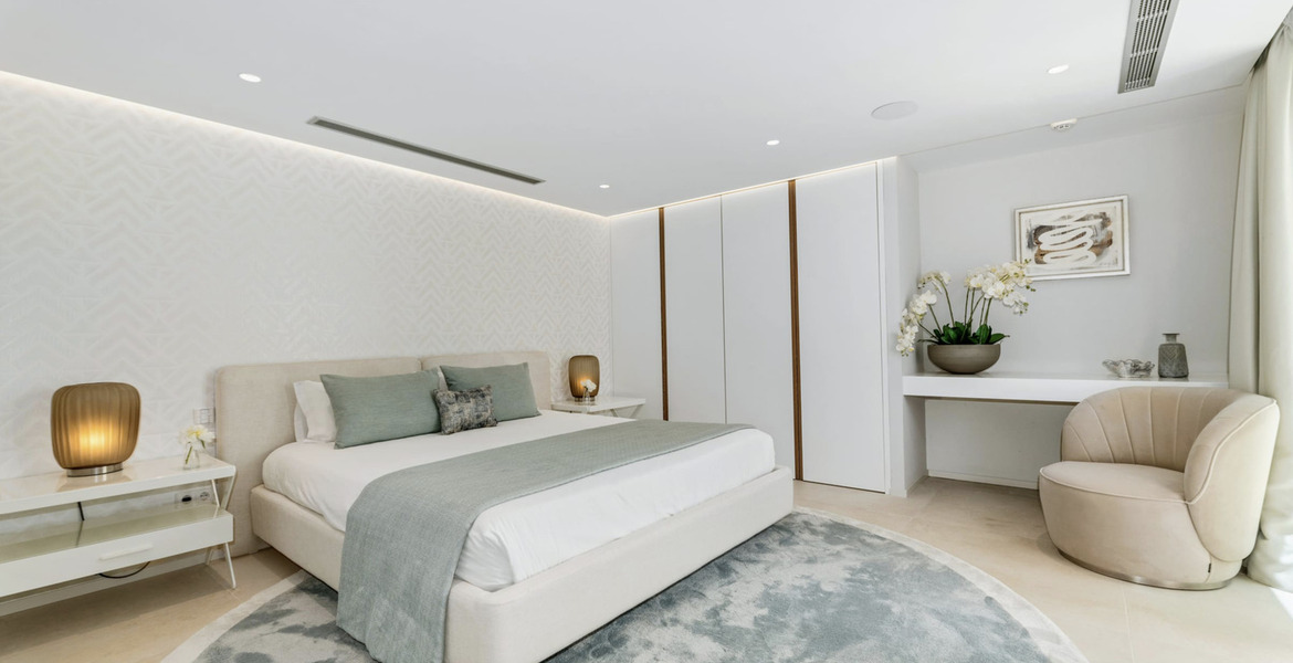 Villa for rent  in Golden Mile, Marbella, Camojan