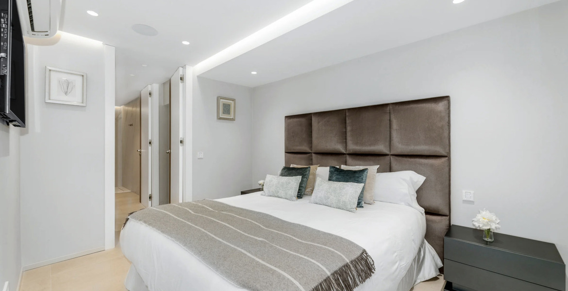 Villa for rent  in Golden Mile, Marbella, Camojan