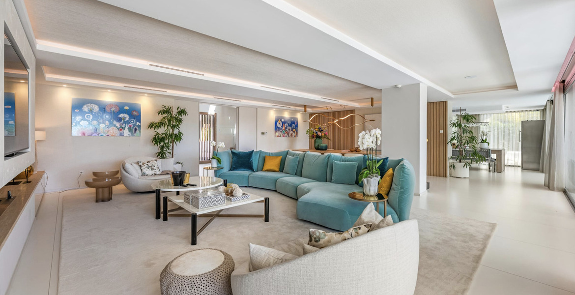 Villa for rent  in Golden Mile, Marbella, Camojan